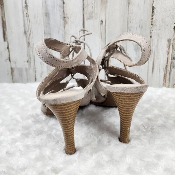 Simply Vera Vera Wang Lace Up Peep Sandals Taupe Size 10 - Picture 5 of 9